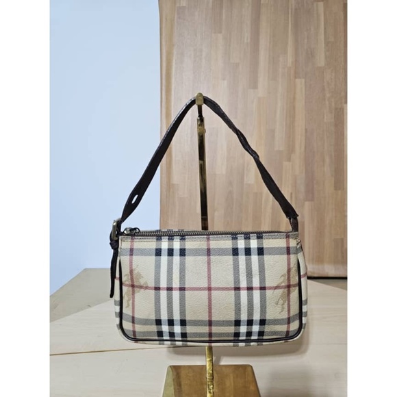 Authentic Burberry Nova Check Pochette Shoulder Bag in Very 